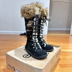 Emu womens bordeaux lace up winter boots NWT